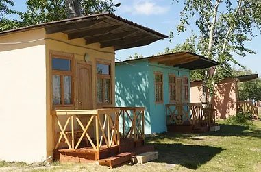 База отдыха Серебряный ключ. Сулейманово, озеро Калды. Фото 01